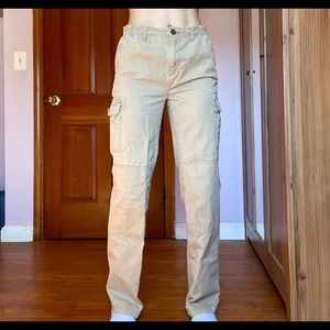 super cute khaki pants